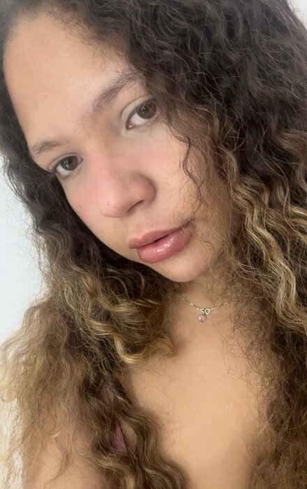 Clara (@clbabyy), OnlyFans creator