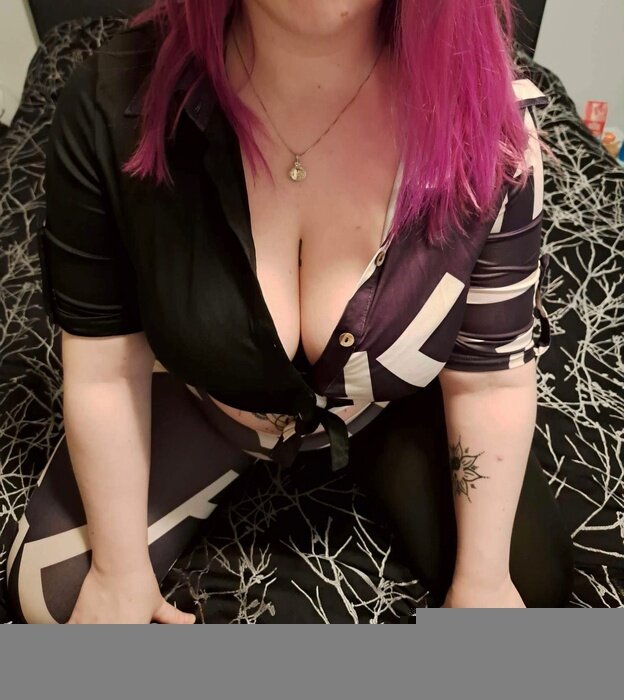 Cochonnefree (@co-chonne-free), OnlyFans creator
