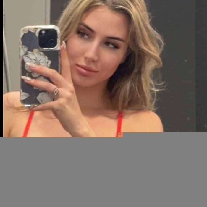 Cocoxxxtina (@cocoxxxtina), OnlyFans creator
