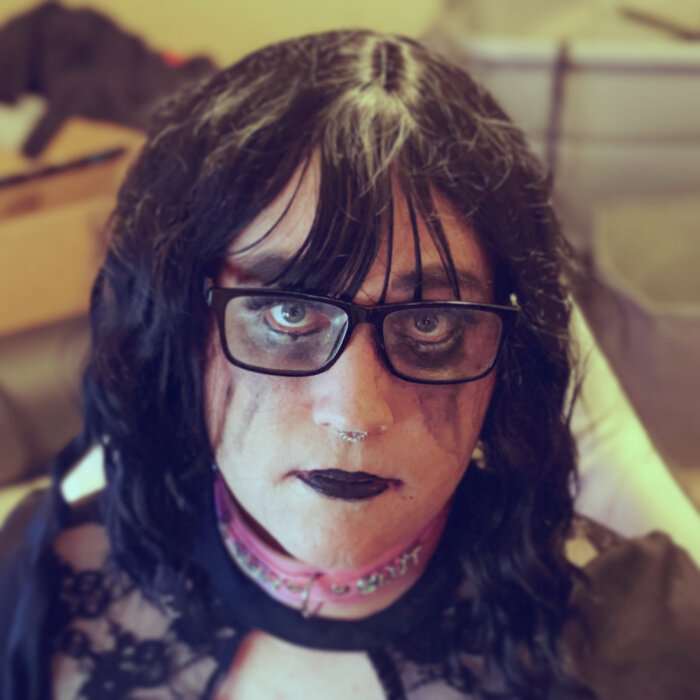 Confusedluna69 (@confusedluna69), OnlyFans creator