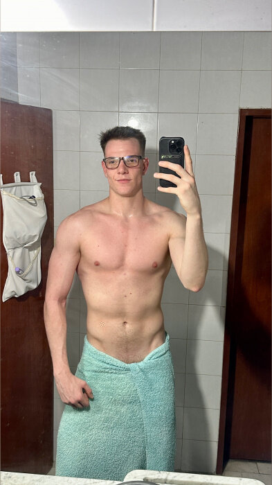 Connor (@conorevans), OnlyFans creator