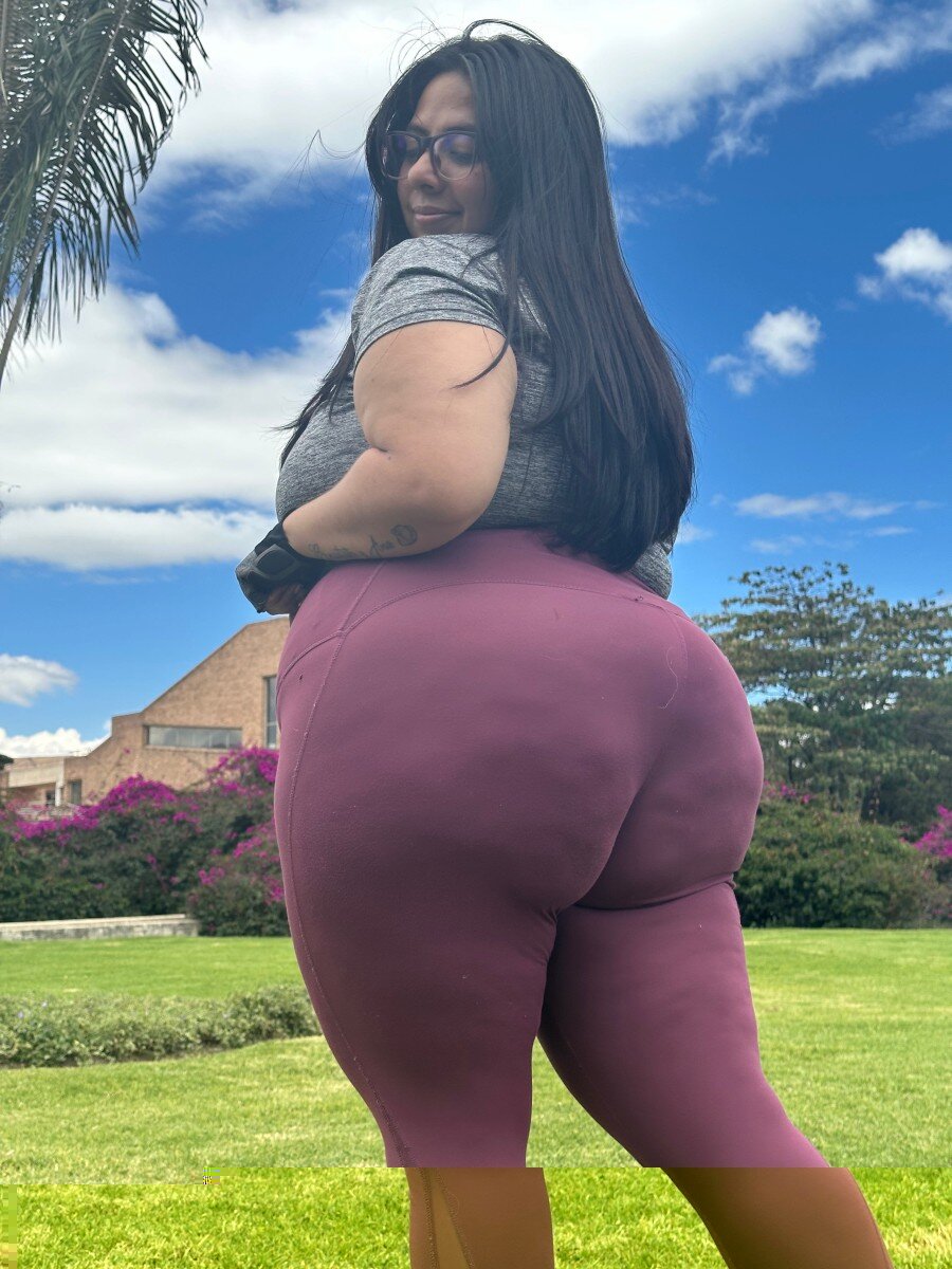 Coralinelatin (@coraline_latin), OnlyFans creator