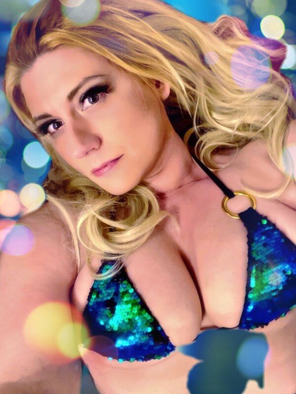 Costumebitch1 (@costume_bitch1), OnlyFans creator