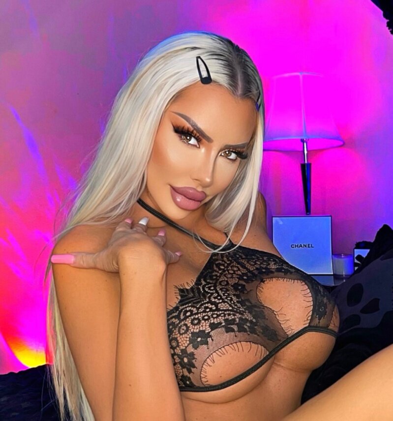 Courtneytaylor (@courtneytaylor), OnlyFans creator