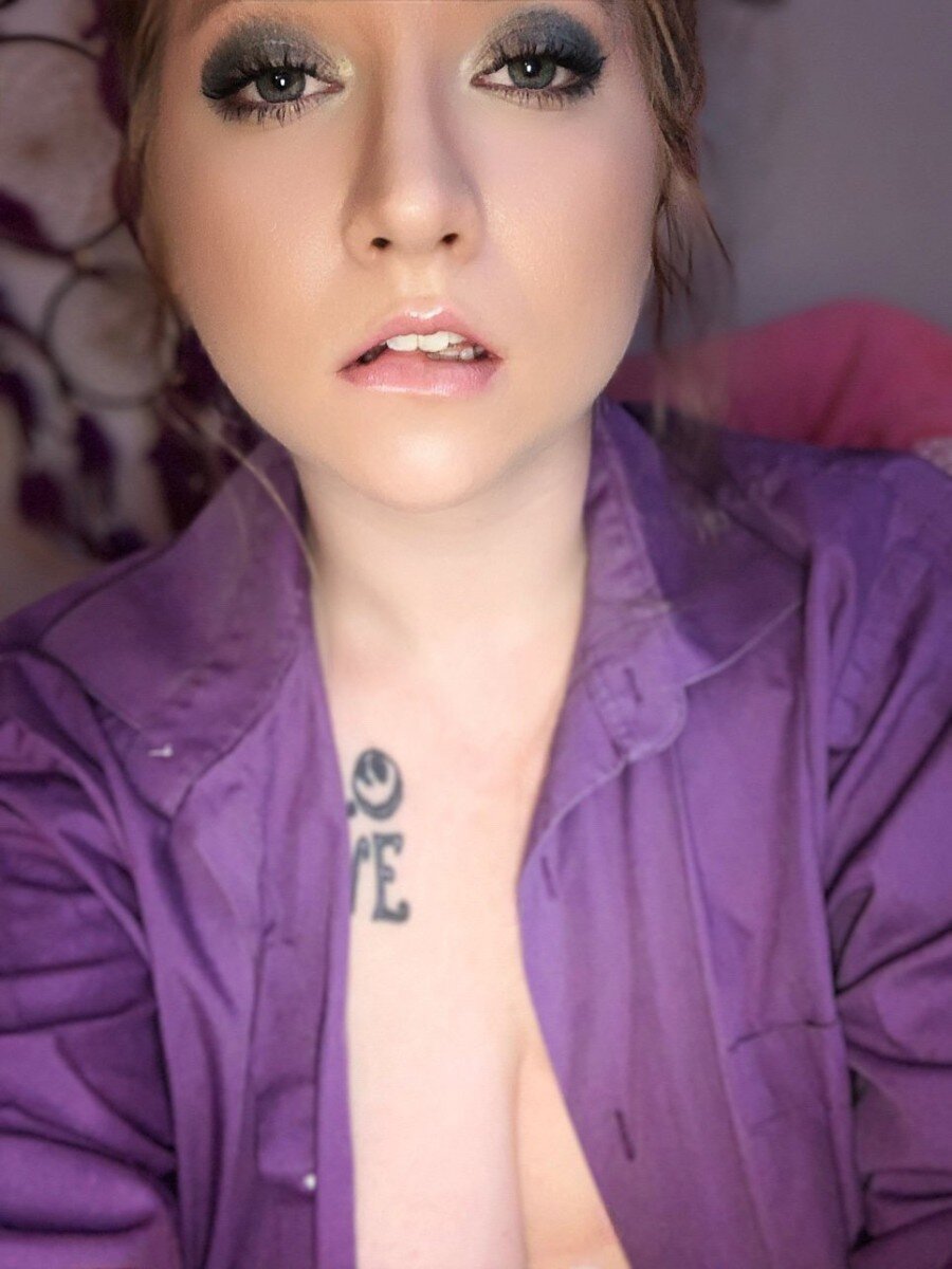 Crazyfirefly (@crazyfirefly), OnlyFans creator