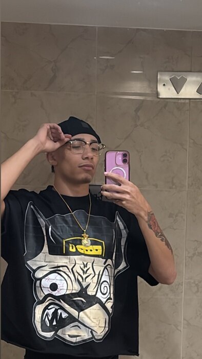 Creamskicj (@creamskicj), OnlyFans creator