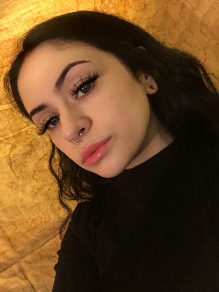 Creepygirlnextdoor (@creepygirlnextdoor_), OnlyFans creator