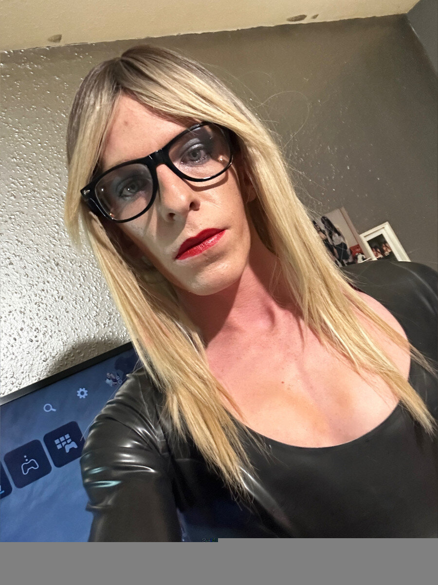 Crossdresserperry (@crossdresserperry), OnlyFans creator