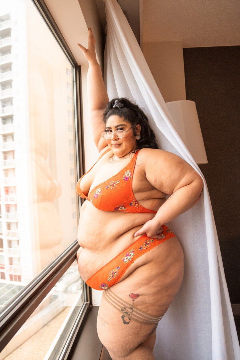 Crystalbluexxx (@crystalbluexxx), OnlyFans creator
