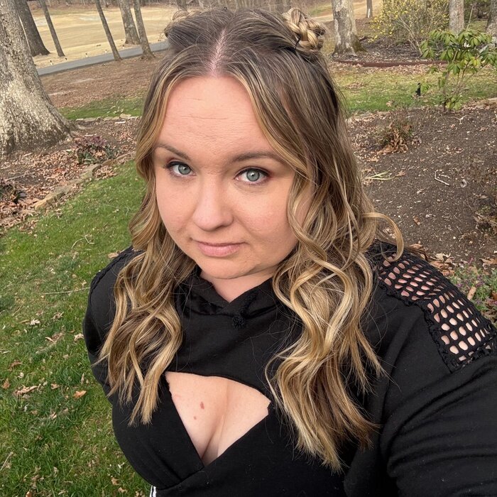 Crystalchokes (@crystalchokes), OnlyFans creator