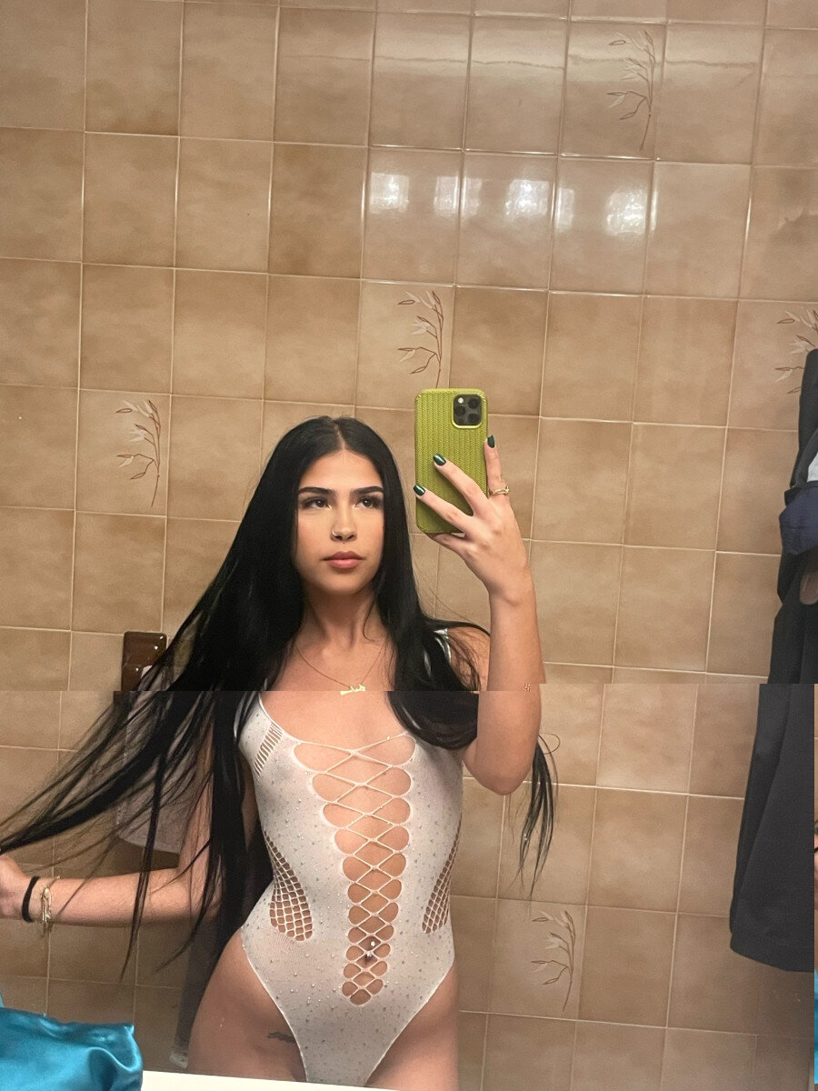 Cubanaprincess (@cubanaprincess), OnlyFans creator