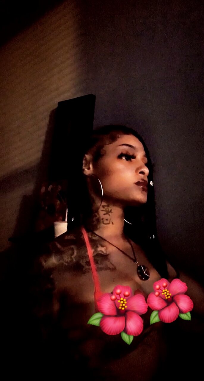 Curlyheadke (@curlyheadke), OnlyFans creator