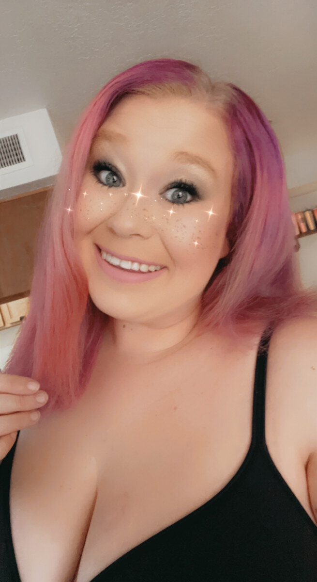 Curvvvy (@curvvvy), OnlyFans creator
