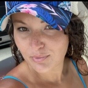 Curvywaves (@curvy-waves), OnlyFans creator