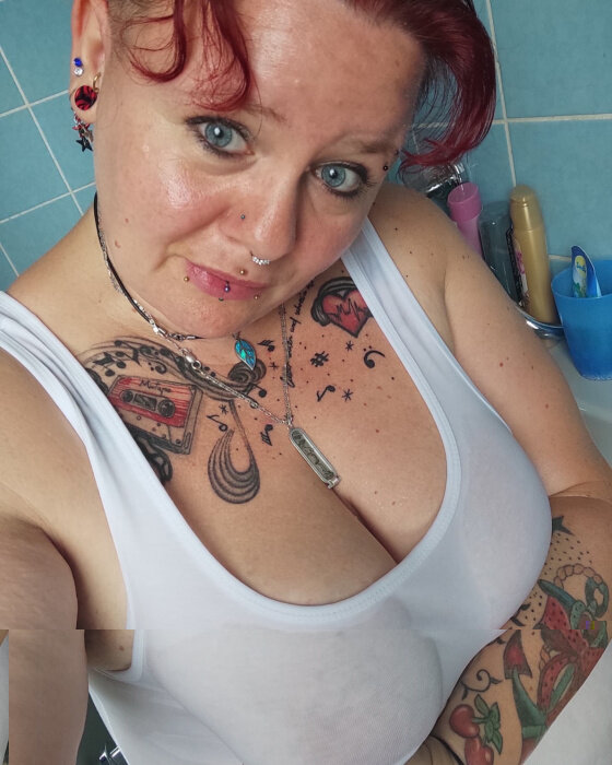 Curvybelli (@curvybelli), OnlyFans creator