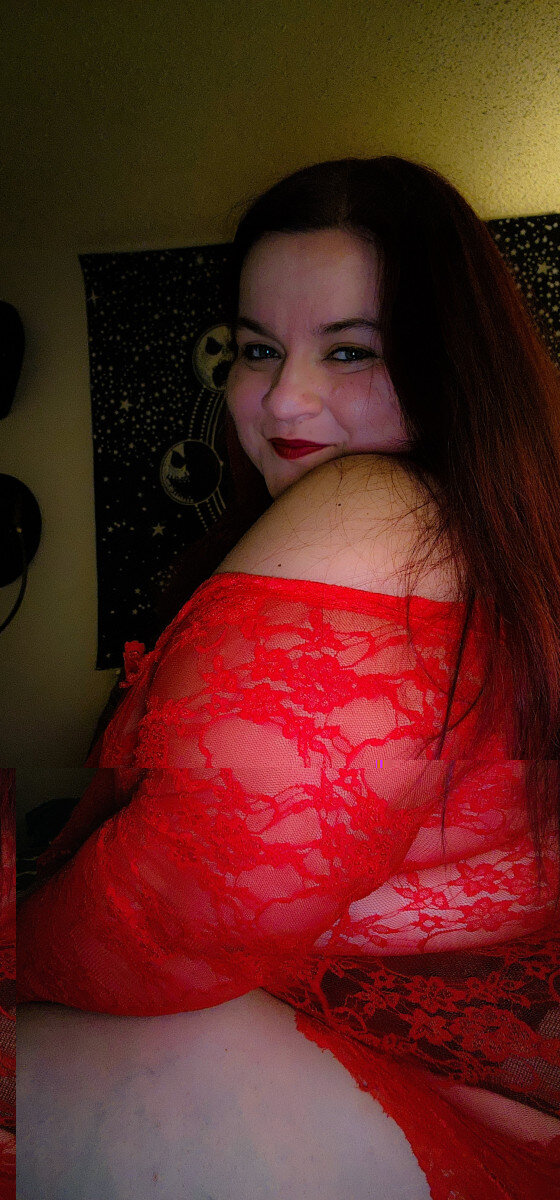 Curvylilone (@curvylilone), OnlyFans creator