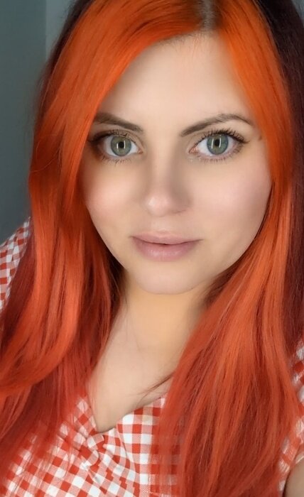 Curvylittlealice (@curvylittlealice), OnlyFans creator