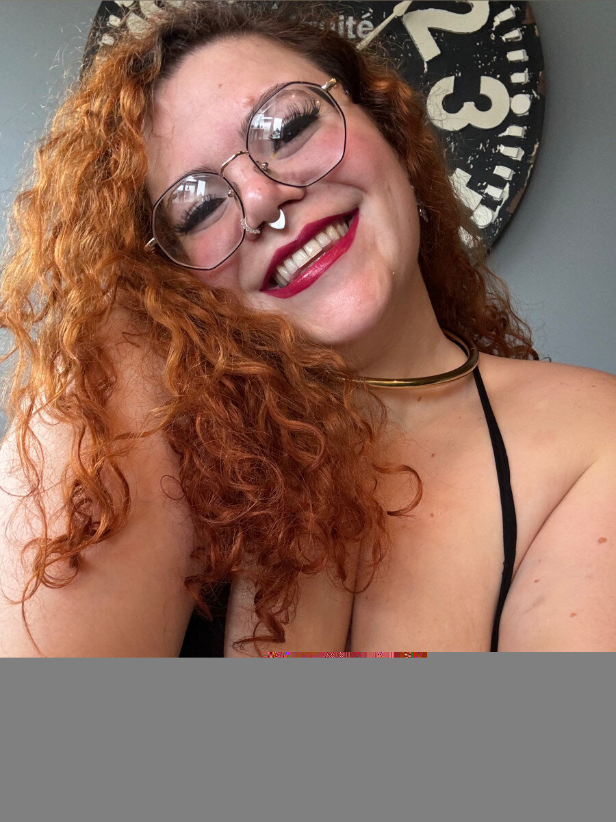Curvylovejoy (@curvylovejoy), OnlyFans creator