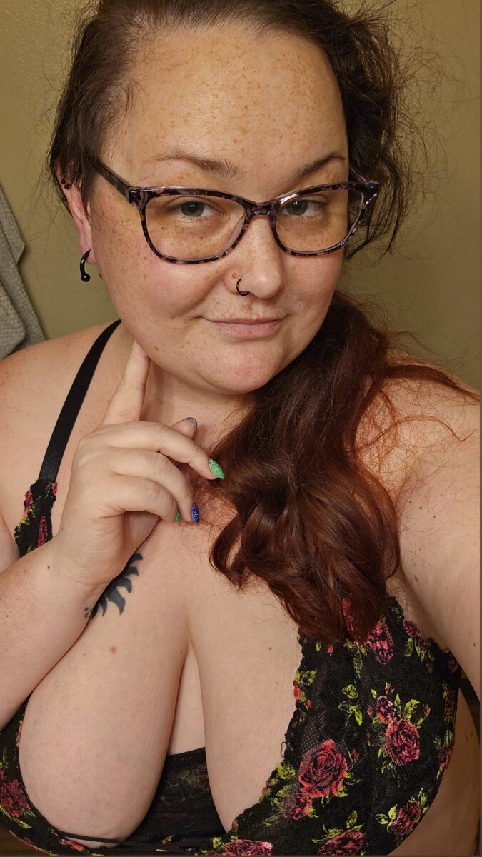 Curvymae (@curvymae), OnlyFans creator