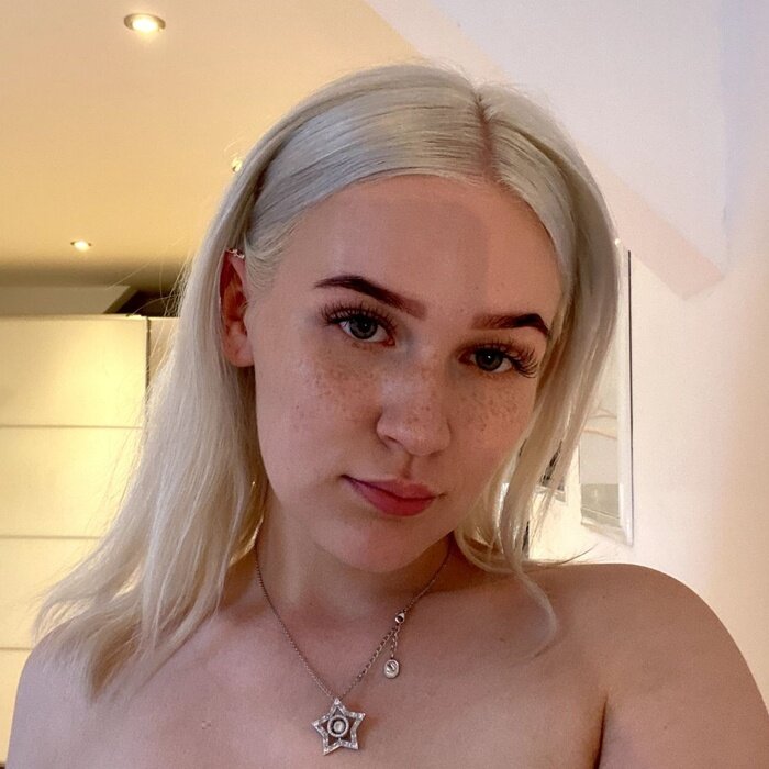 Cuteemii (@cuteemii), OnlyFans creator
