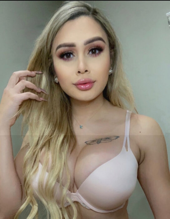 Cutekarlavip (@cutekarlavip), OnlyFans creator