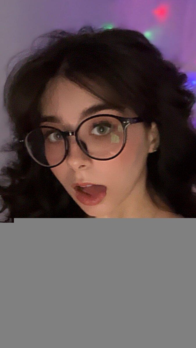 Cutienovafrog (@cutienovafrog), OnlyFans creator