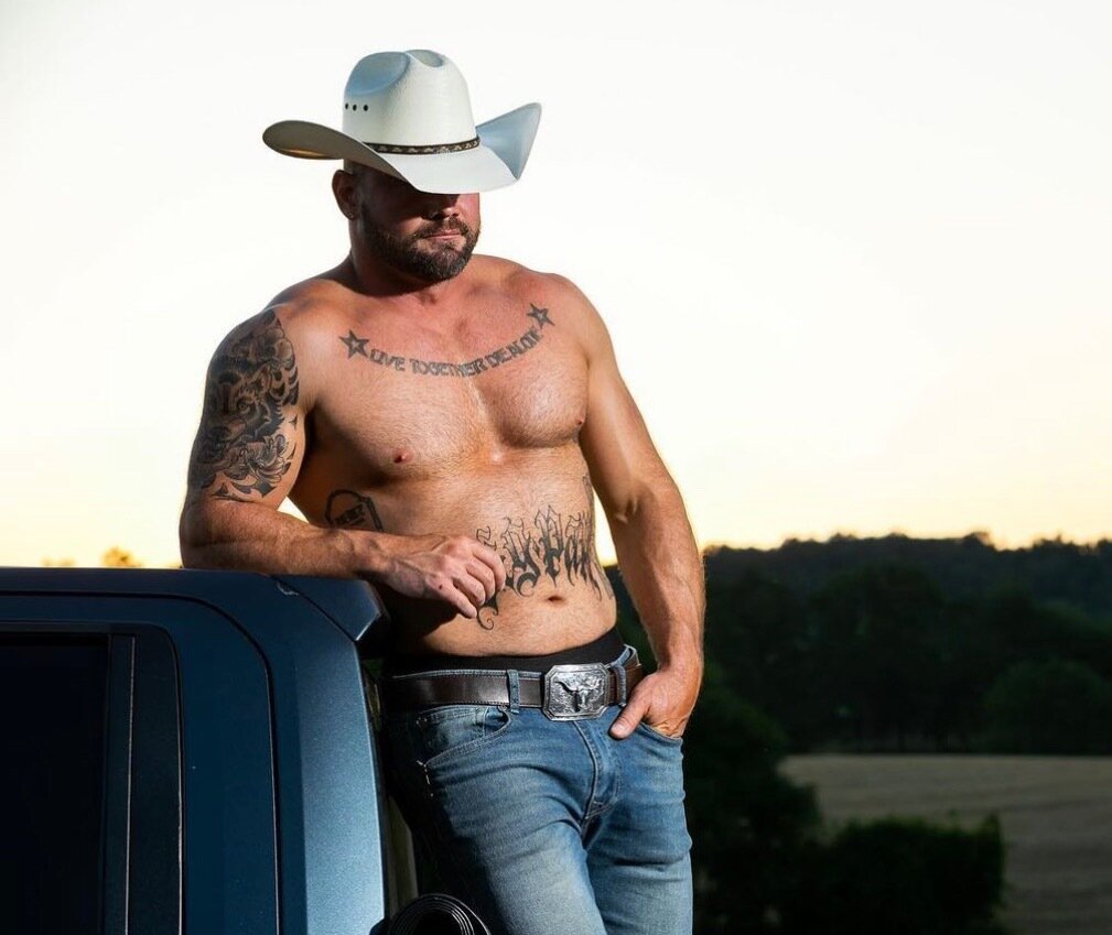 Dadbodz520 (@dadbodz520), OnlyFans creator