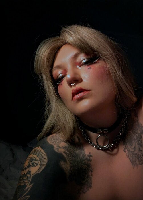 Daire (@daire_ember), OnlyFans creator