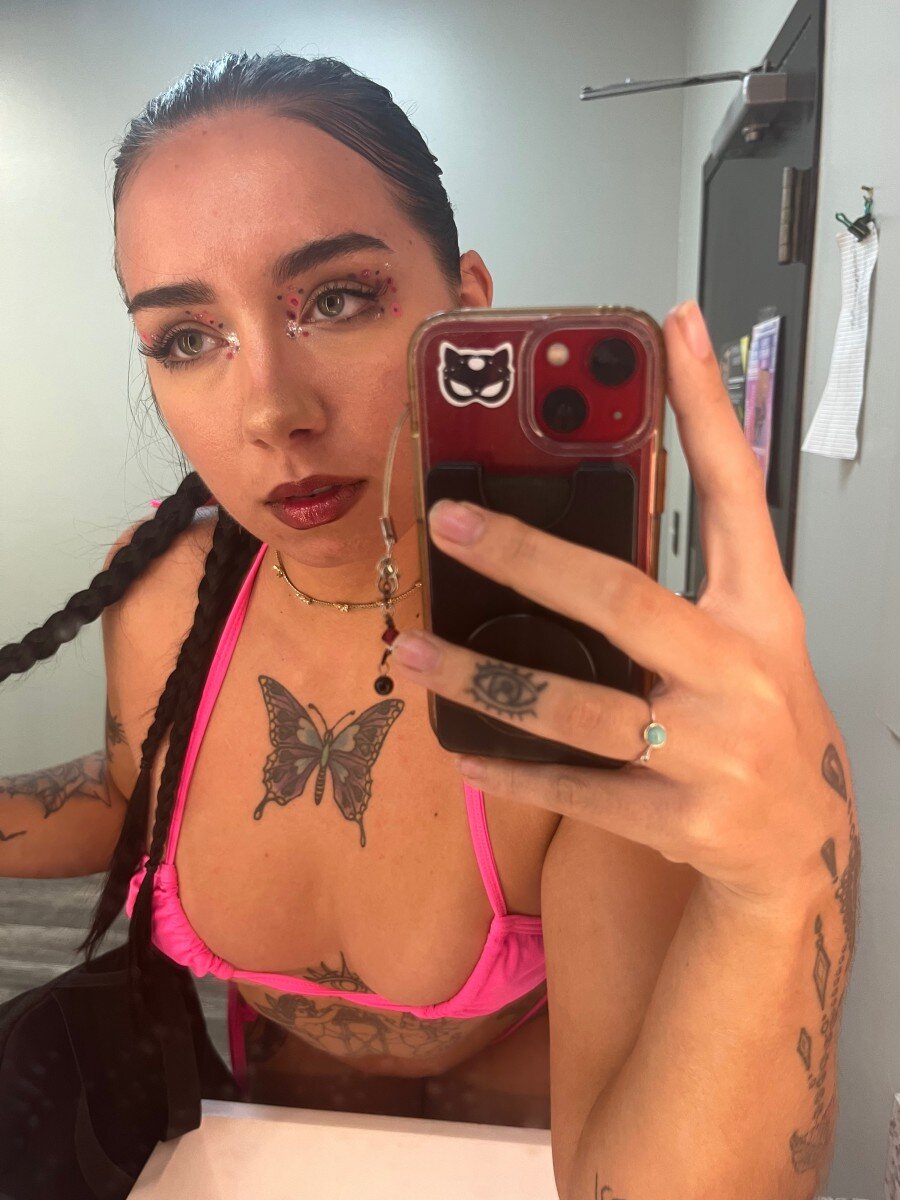 Daisydark0 (@daisy_dark0), OnlyFans creator