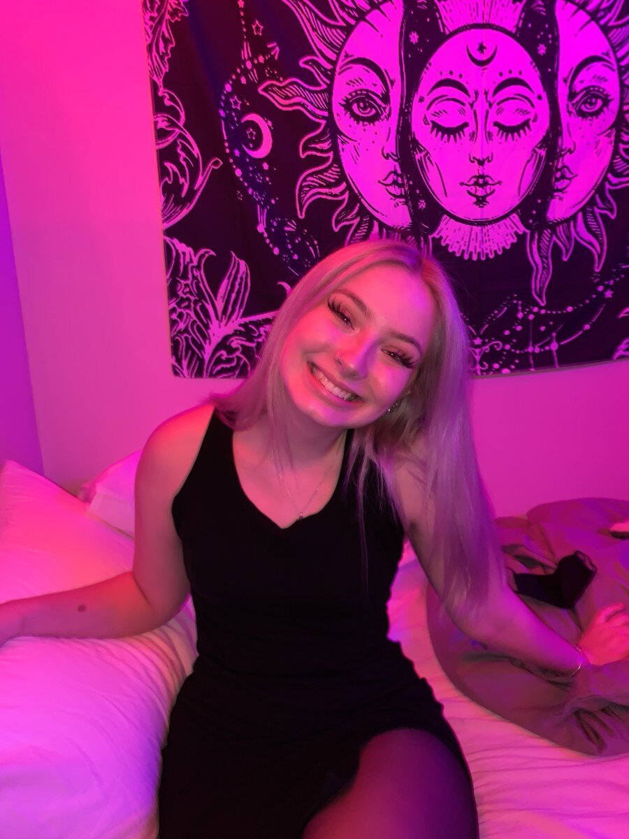 Daisydollxx (@daisydollxx), OnlyFans creator