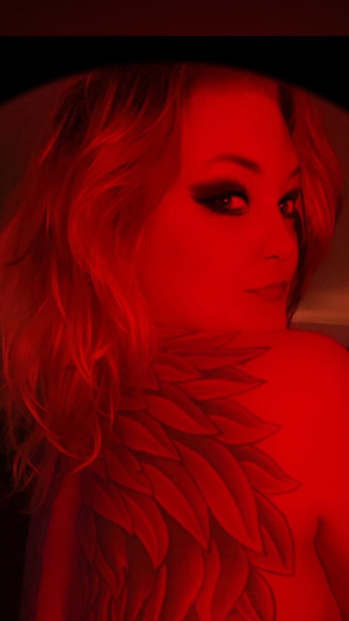 Daisyjo02 (@daisyjo02), OnlyFans creator