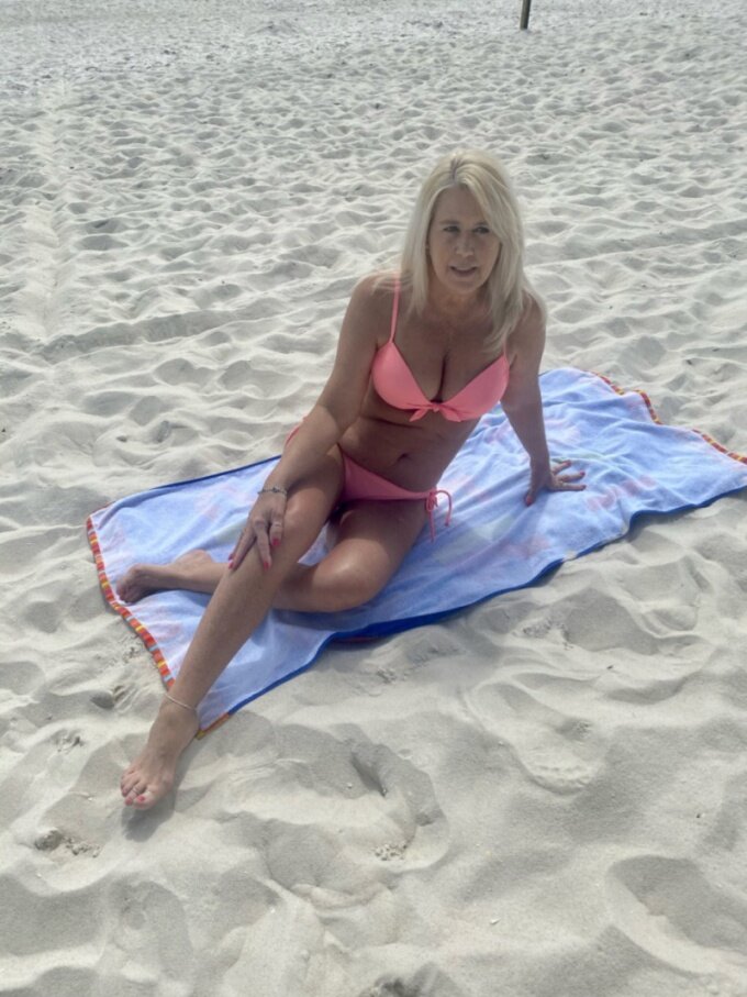 Dallasgagirl (@dallasgagirl), OnlyFans creator