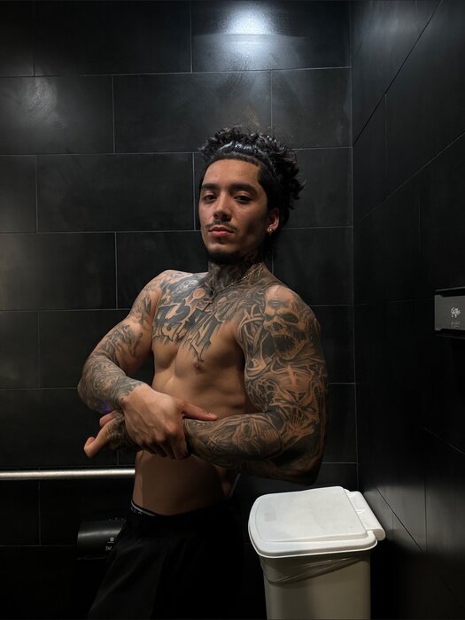 Damnthatsjonjon (@damnthatsjonjon), OnlyFans creator