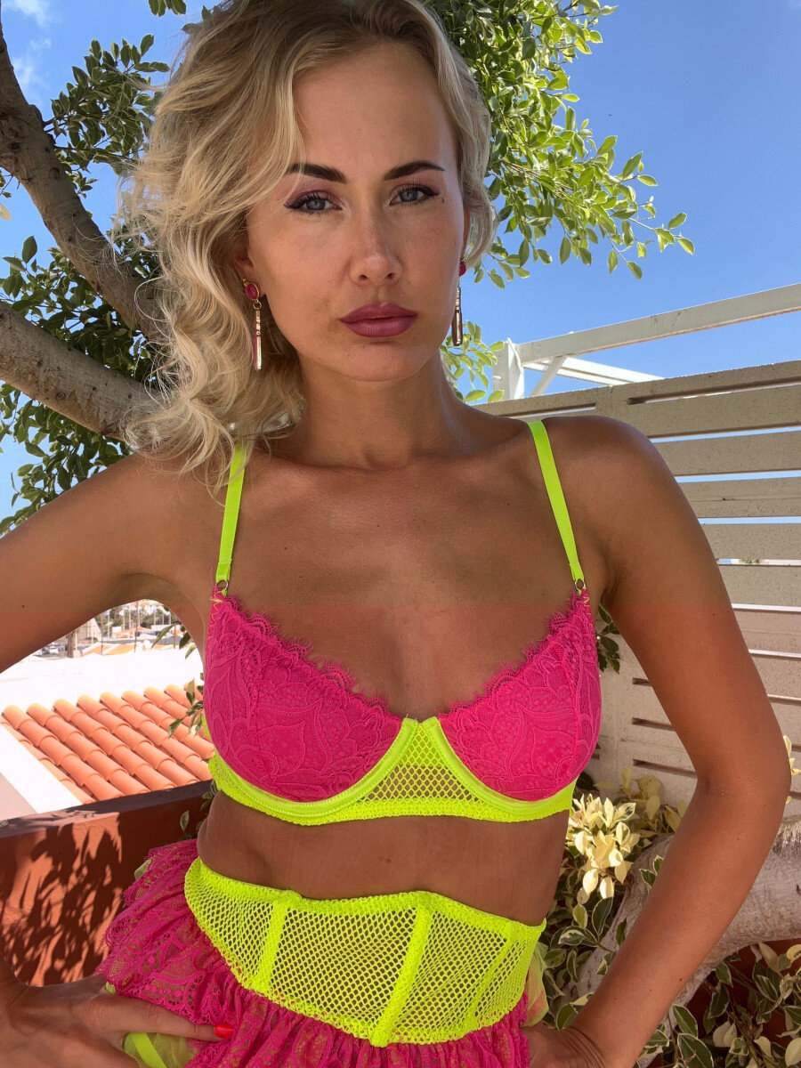 Daneliasummers (@danelia.summers), OnlyFans creator