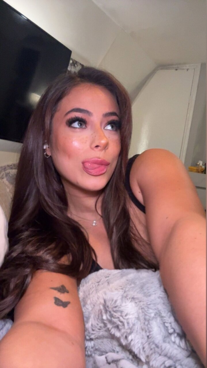 Danibosee (@danibosee), OnlyFans creator