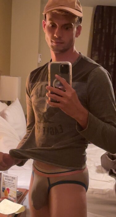 Dannyloren (@dannyloren), OnlyFans creator
