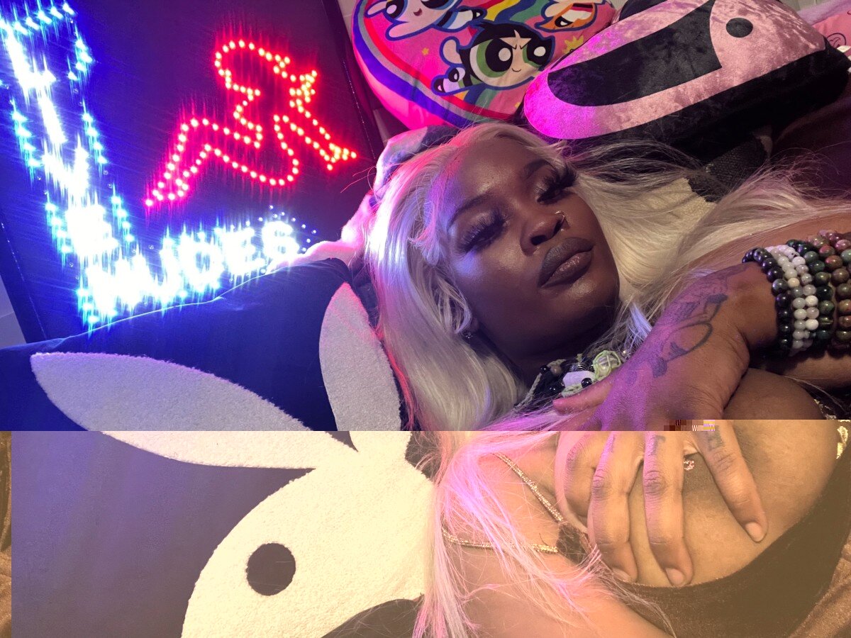 Darkebonygoddess (@darkebonygoddess), OnlyFans creator