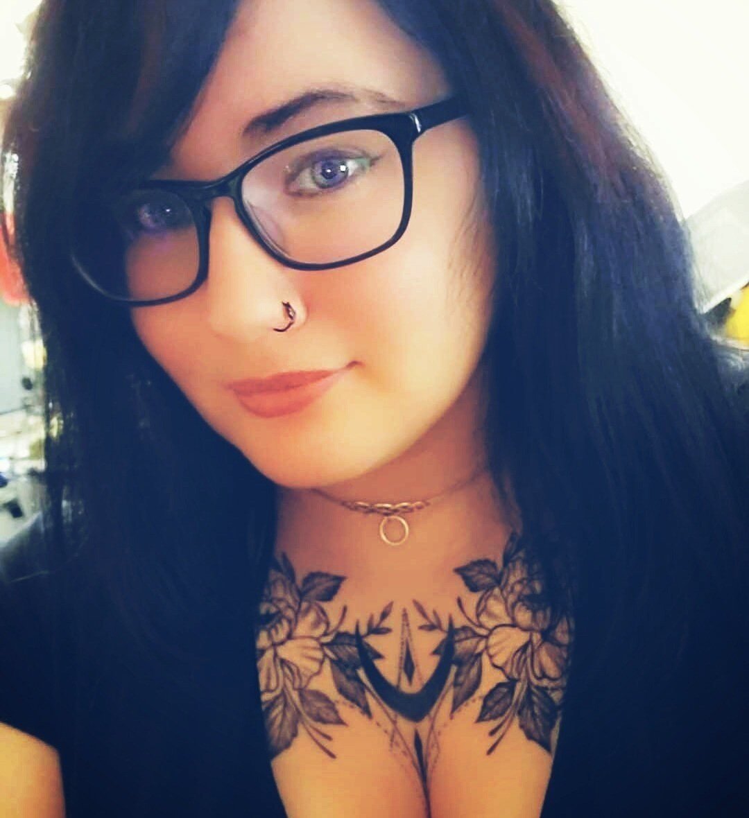 Darkrosebabe (@darkrosebabe), OnlyFans creator