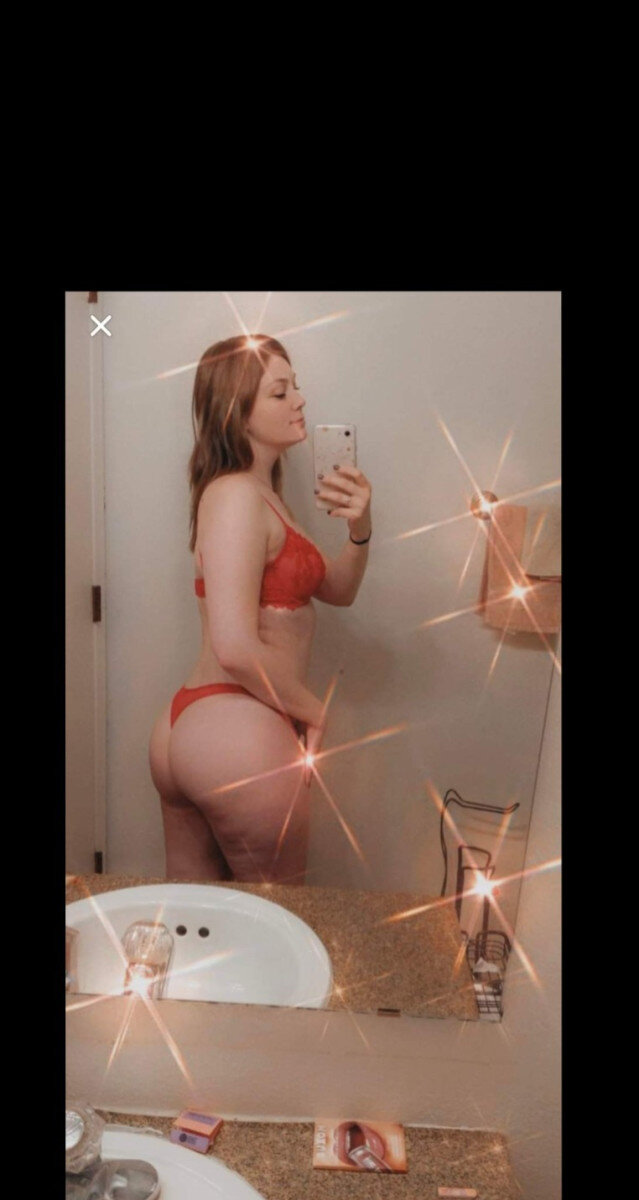 Stephanie (@darlingyoustolemyheart), OnlyFans creator