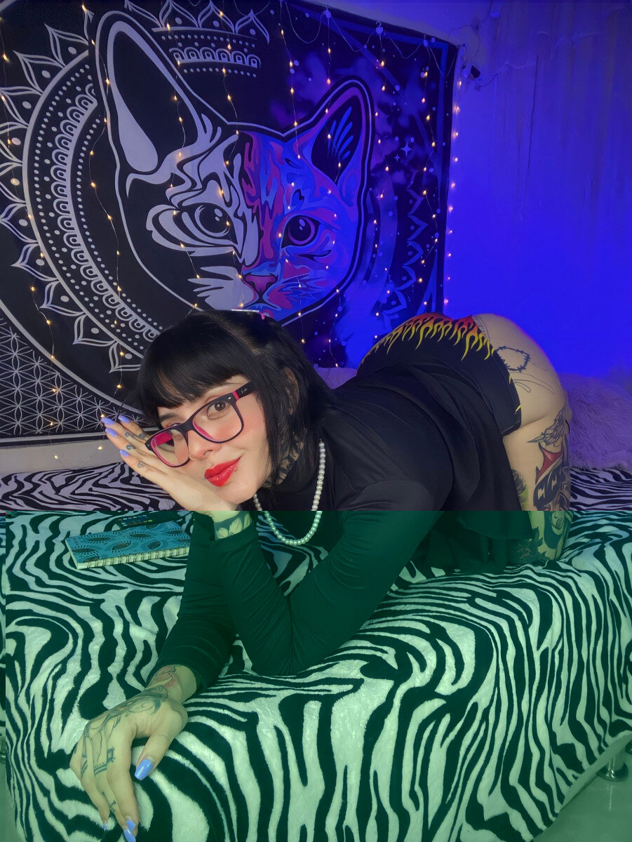 Daryimiau (@daryimiau), OnlyFans creator
