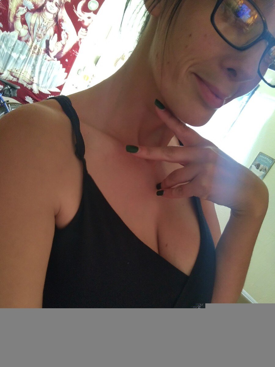 Ddtitties93 (@ddtitties93), OnlyFans creator