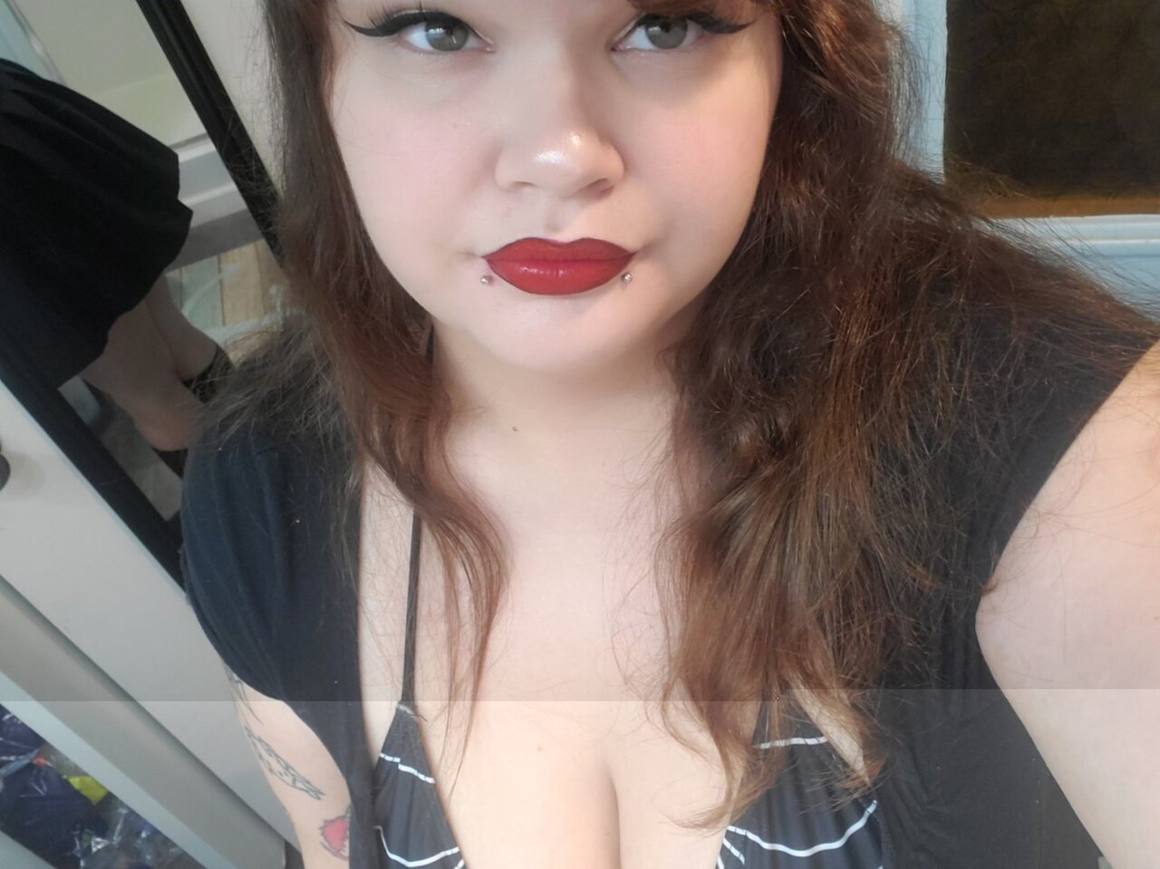 Deadbunnykitty (@deadbunnykitty), OnlyFans creator