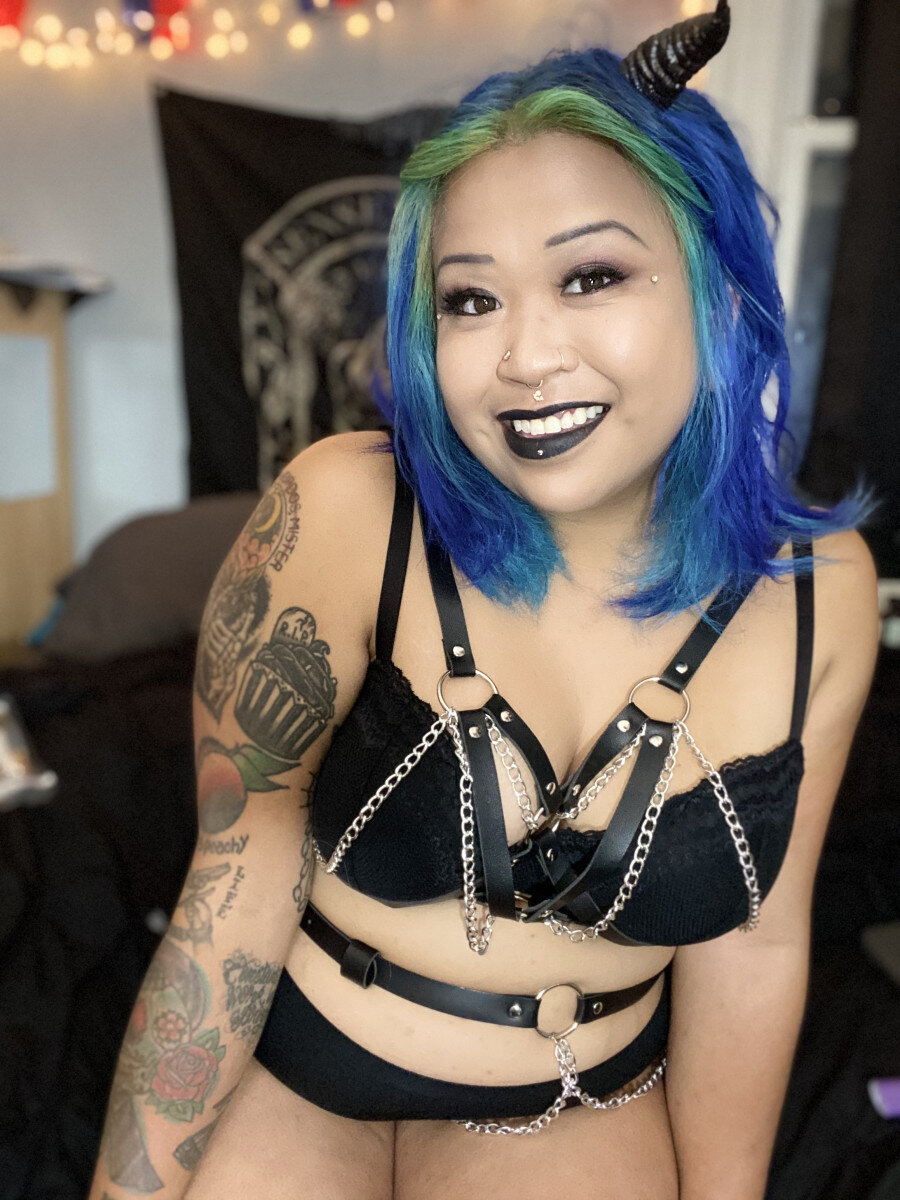 Dearestnessa666 (@dearestnessa666), OnlyFans creator