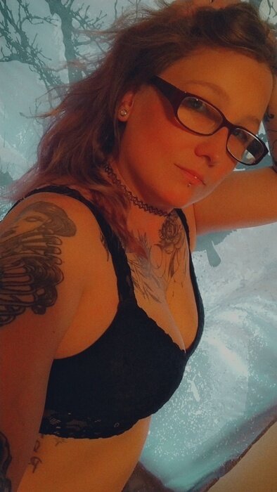 Debaby89 (@debaby89), OnlyFans creator