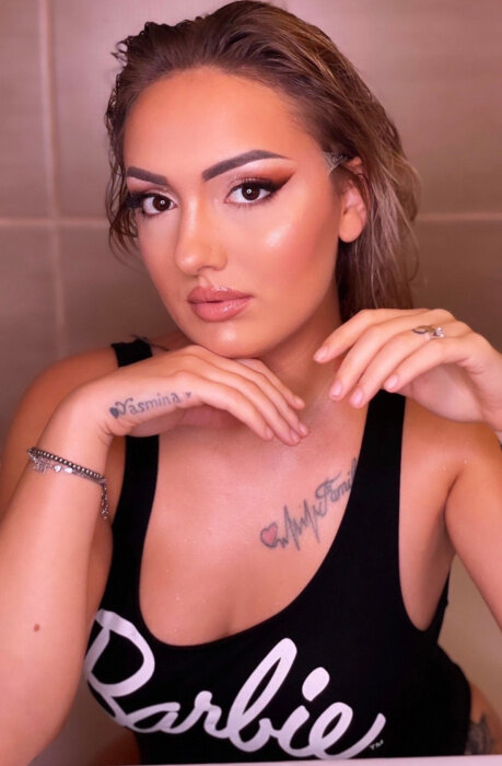 Deeaxsharonfree (@deeaxsharonfree), OnlyFans creator