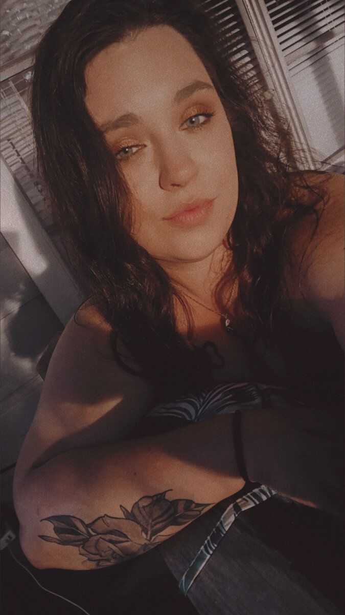Delilahleighcurves (@delilahleighcurves), OnlyFans creator