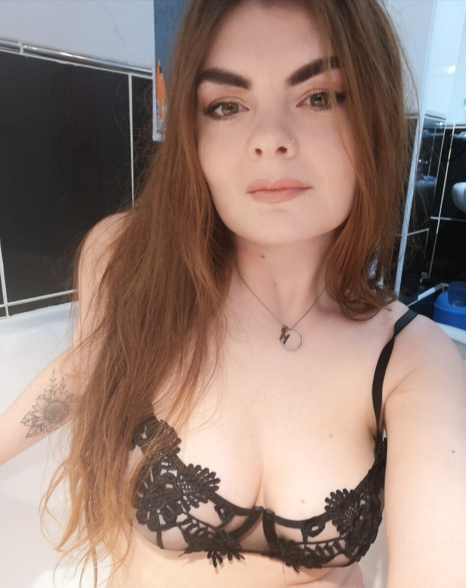 Dembrowstho (@dembrowstho), OnlyFans creator