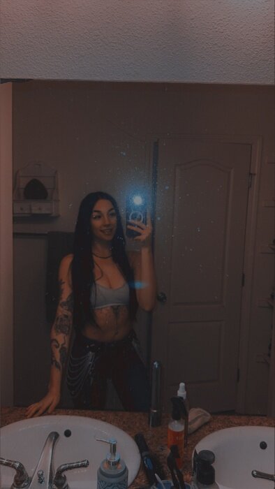 Demonbabykalynn (@demonbabykalynn), OnlyFans creator
