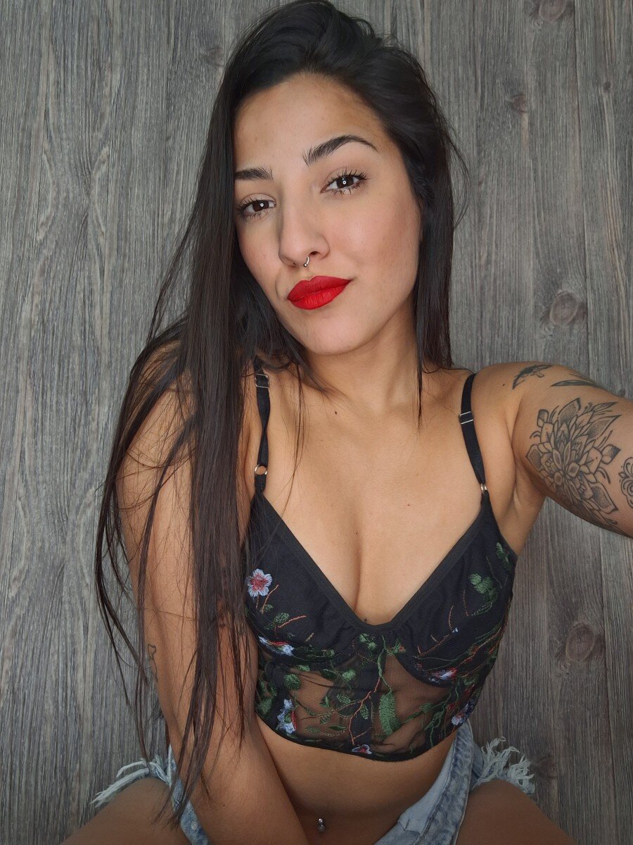 Denise (@denise_brunettebb), OnlyFans creator