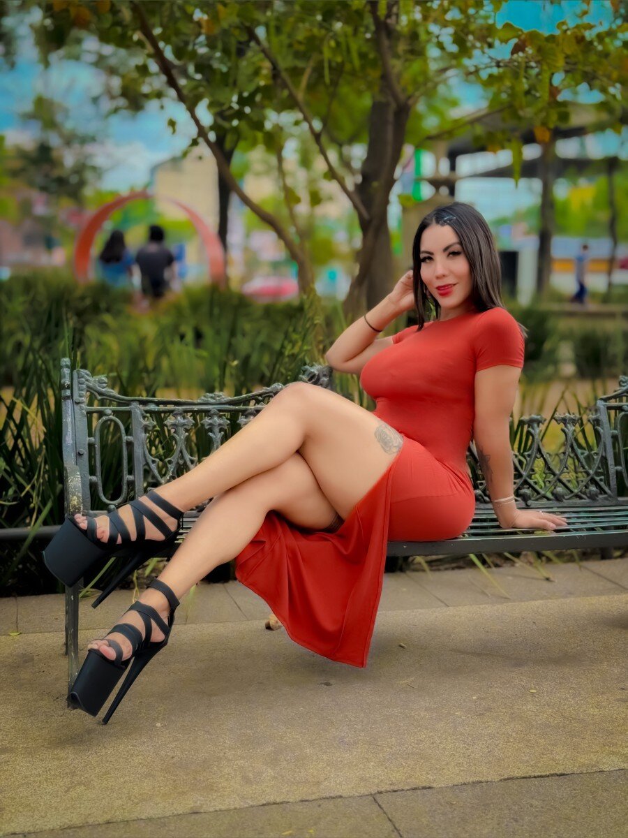 Denissenaima (@denissenaima), OnlyFans creator